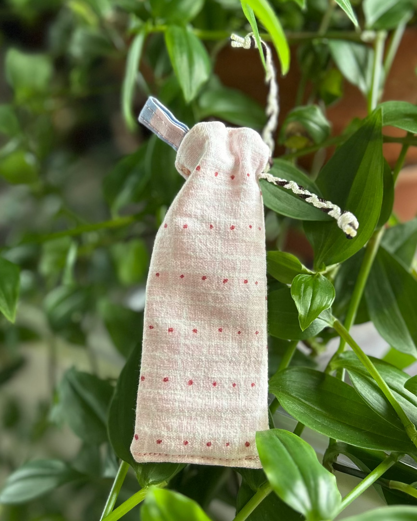 Bijou de sac "Tous différents"